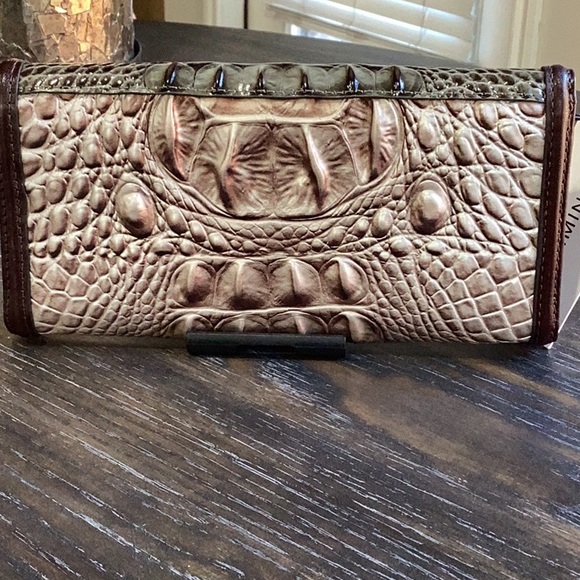 Brahmin Veronica Kyanite Melbourne Leather Wallet sold out! NWT - Picture 2 of 5